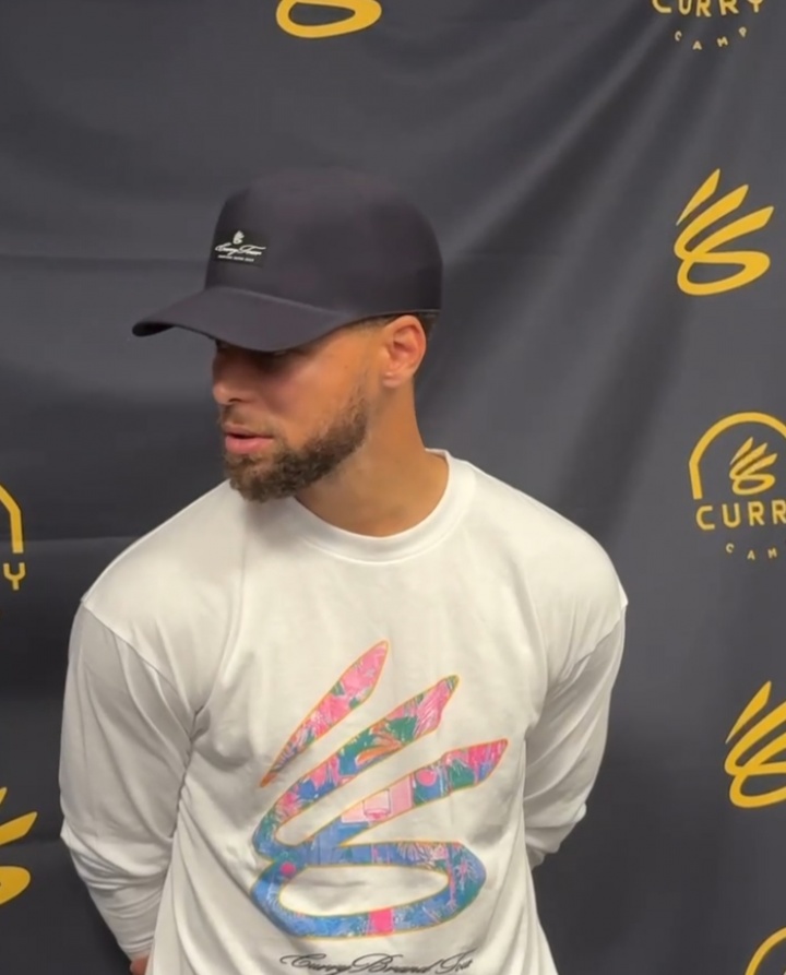 休赛期勇士零动作独一档 库里听闻小吧爆料难以置信