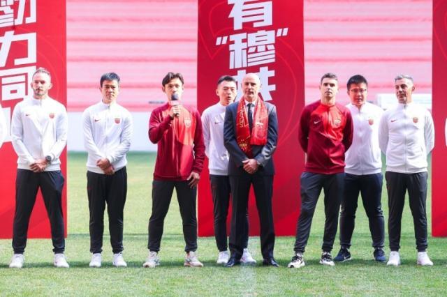 九游登录中心-海港举行穆斯卡特见面会 奥斯卡王燊超当代表表态